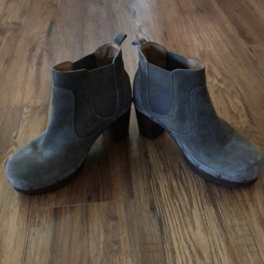 Clark’s Ledella Star bootie